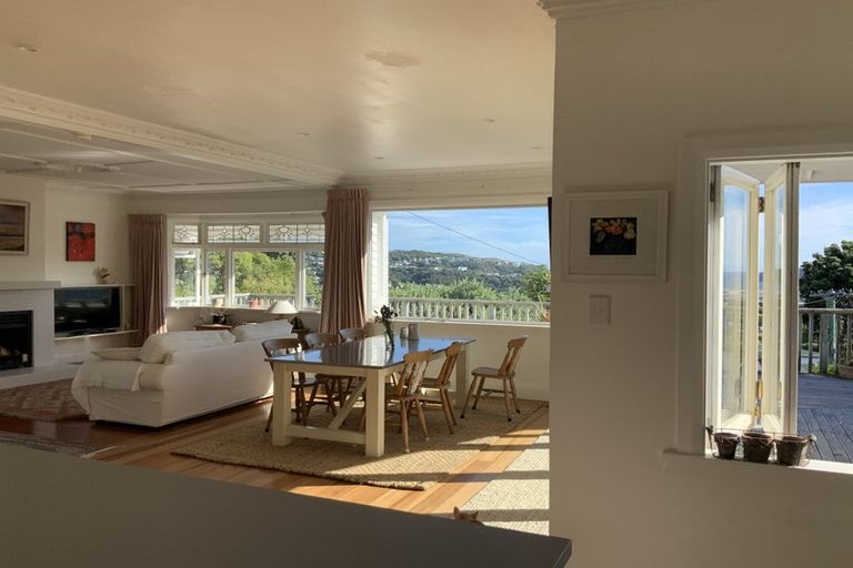 Photo of property in 25 Seatoun Heights Road, Miramar, Wellington, 6022