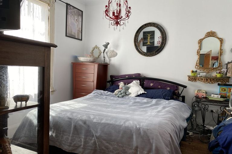 Photo of property in 605 Haowhenua Place, Hawera, 4674