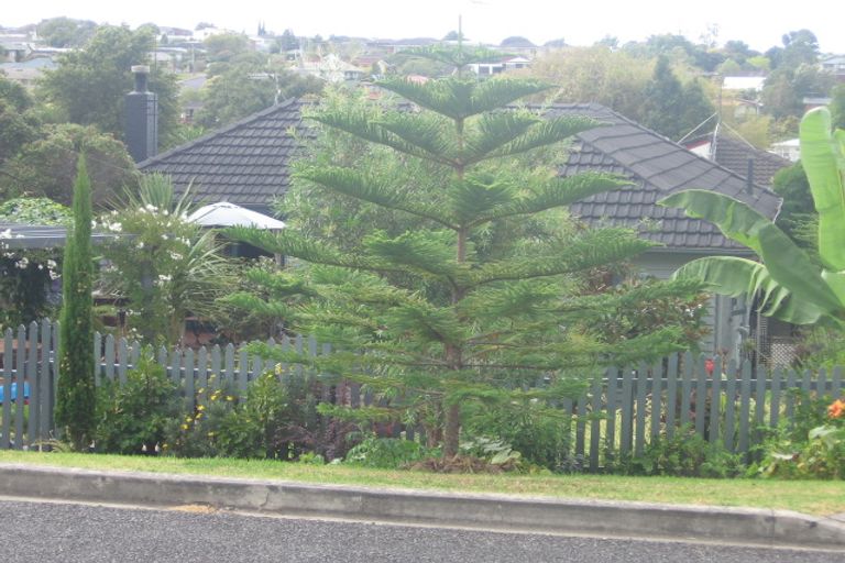 Photo of property in 1/43a Corunna Road, Milford, Auckland, 0620