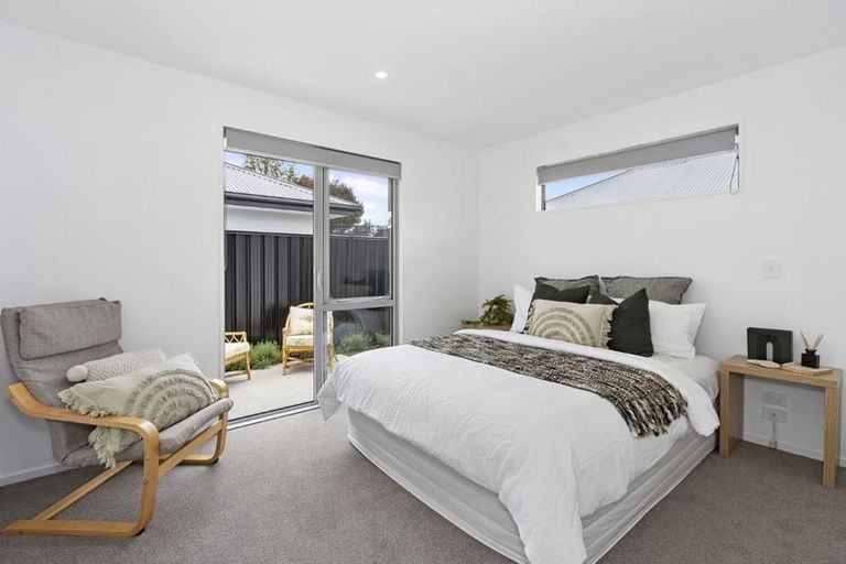 Photo of property in 2/7b Arosa Place, Parklands, Christchurch, 8083