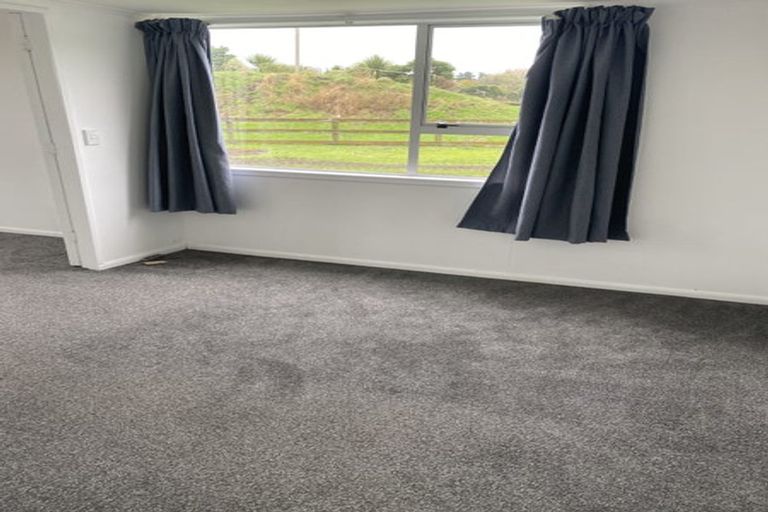 Photo of property in 175 Derham Road, Te Horo, Otaki, 5581