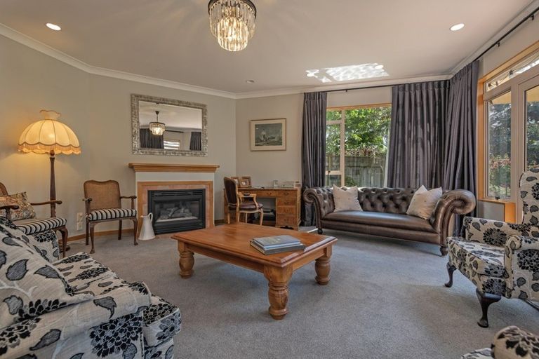 Photo of property in 5 Balmoral Drive, Terrace End, Palmerston North, 4410