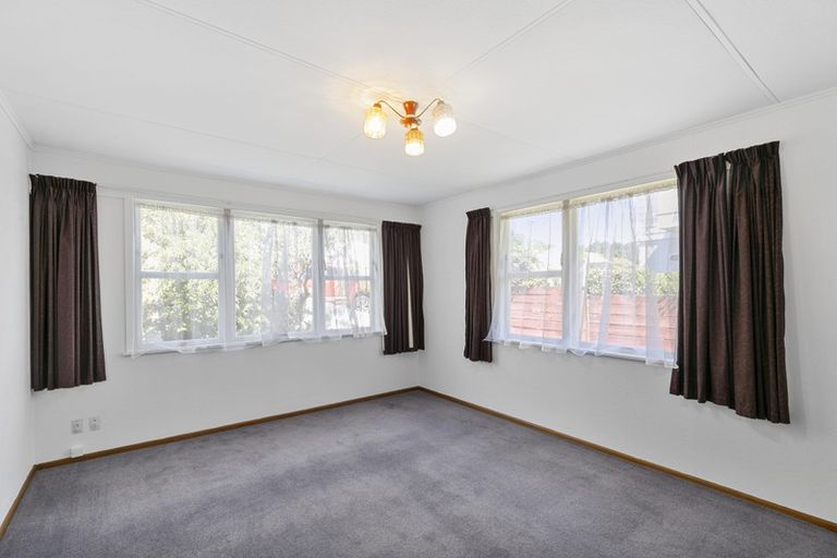 Photo of property in 8 Witham Street, Island Bay, Wellington, 6023