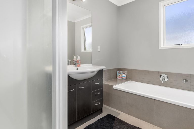 Photo of property in 165 Landing Drive, Pyes Pa, Tauranga, 3112