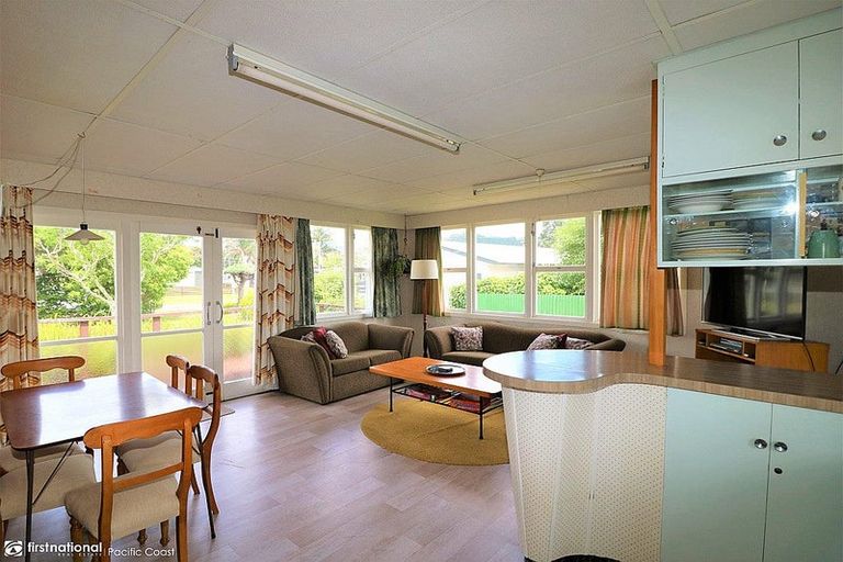 Photo of property in 224 Tui Road, Whangamata, 3620