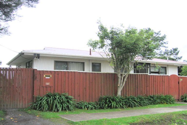 Photo of property in 23 Marae Road, Greenhithe, Auckland, 0632