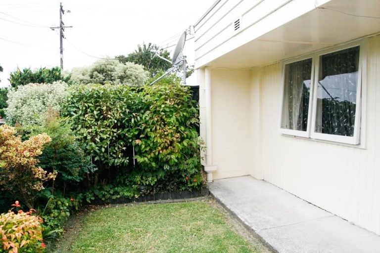 Photo of property in 1/272a Birkdale Road, Birkdale, Auckland, 0626