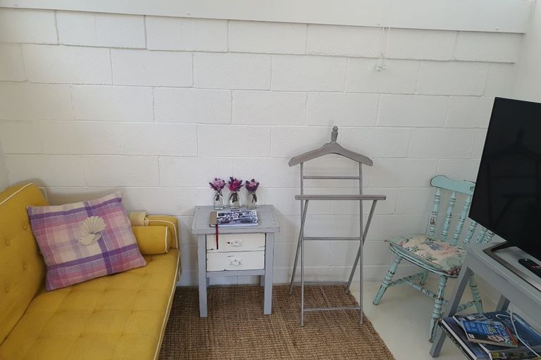 Photo of property in 44 Napier Road, Havelock North, 4130