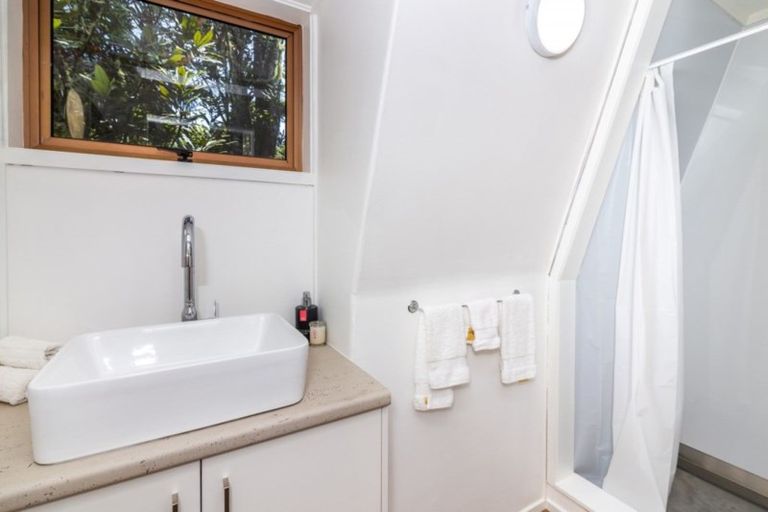 Photo of property in 66 Kaiuru Avenue, Pukawa Bay, Turangi, 3381