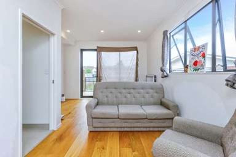 Photo of property in 8 Laurelia Place, Wiri, Auckland, 2104