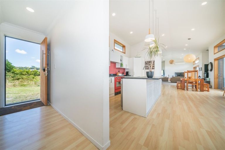 Photo of property in 8 Ridgeview Road, Aokautere, Palmerston North, 4471