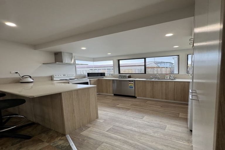Photo of property in 11 Takanini Road, Takanini, 2112