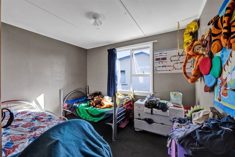 Photo of property in 8 Turuturu Road, Hawera, 4610