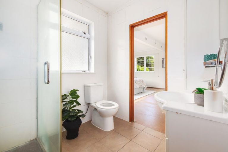 Photo of property in 66 Seddon Street, Waikanae, 5036