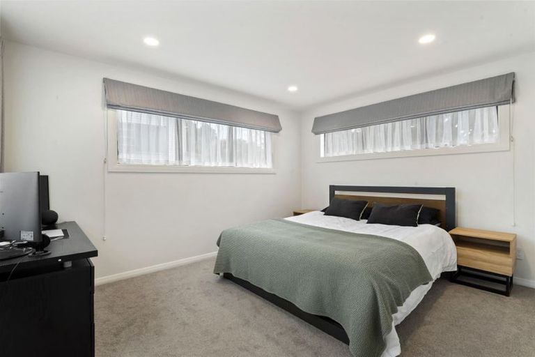 Photo of property in 10a Aberdeen Road, Campbells Bay, Auckland, 0620