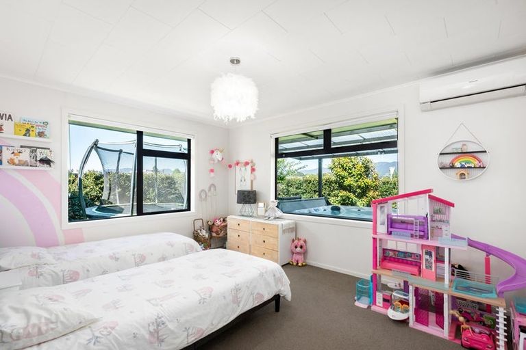 Photo of property in 24 Heron Crescent, Katikati, 3129