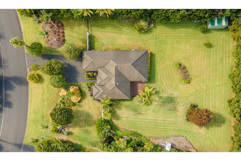 Photo of property in 32 Blue Marlin Drive, Kerikeri, 0230