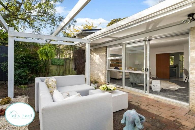 Photo of property in 2/21 Cosy Place, Howick, Auckland, 2014