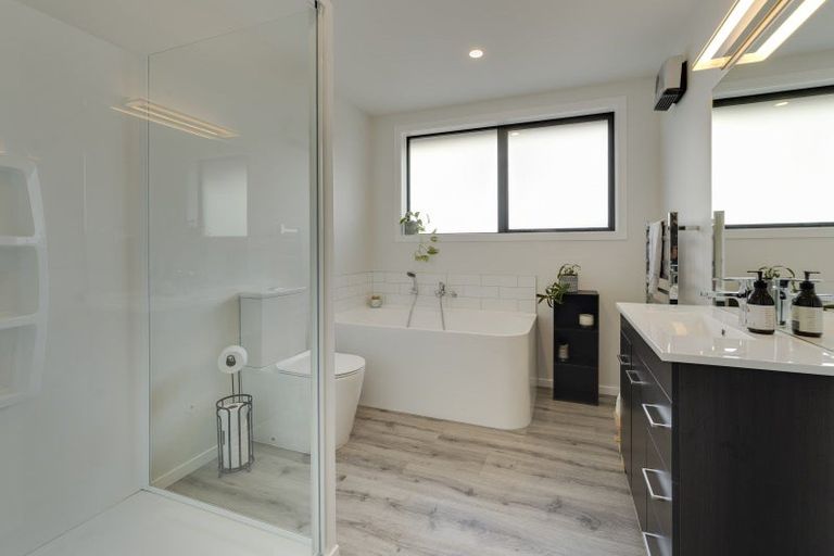 Photo of property in 5 Travertine Street, Cromwell, 9310