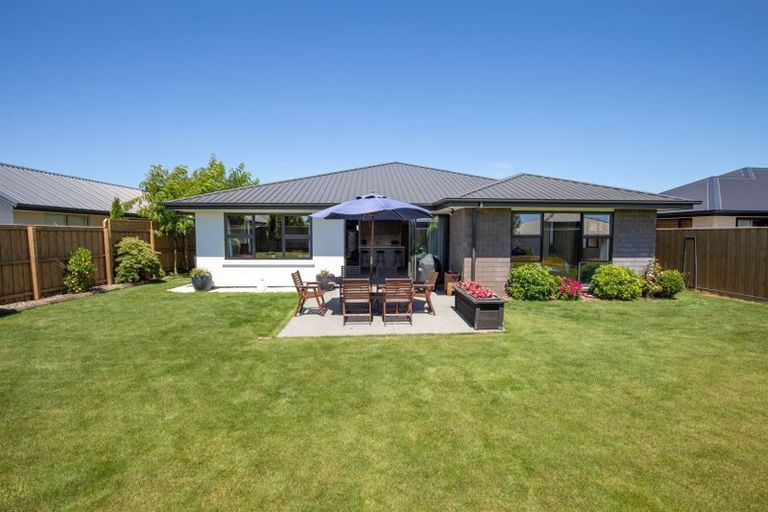 Photo of property in 85 Shillingford Boulevard, Rolleston, 7615