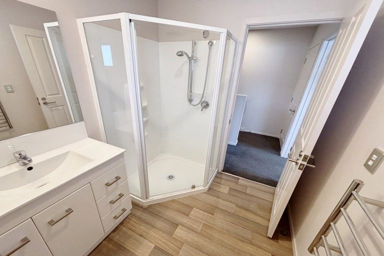 Photo of property in 2/251a Kilmore Street, Christchurch Central, Christchurch, 8011