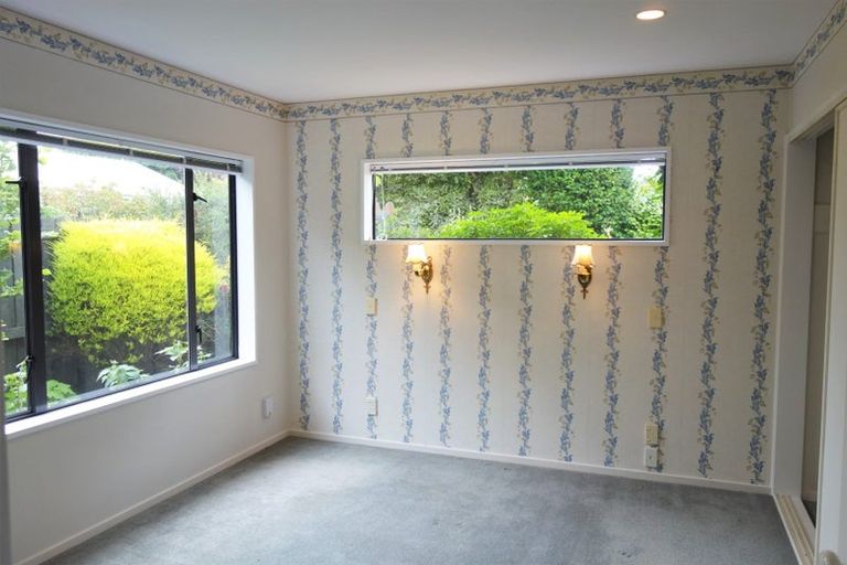 Photo of property in 431a Memorial Avenue, Burnside, Christchurch, 8053