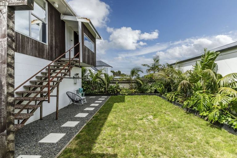 Photo of property in 10a Church Street, Northcote Point, Auckland, 0627
