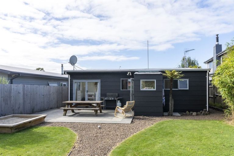 Photo of property in 7 Swindells Road, Waikuku Beach, 7473