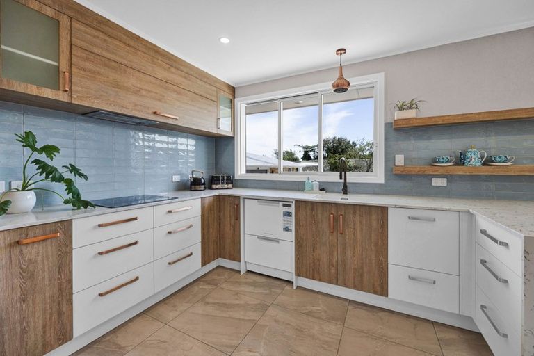 Photo of property in 93 Waihi Road, Hawera, 4610