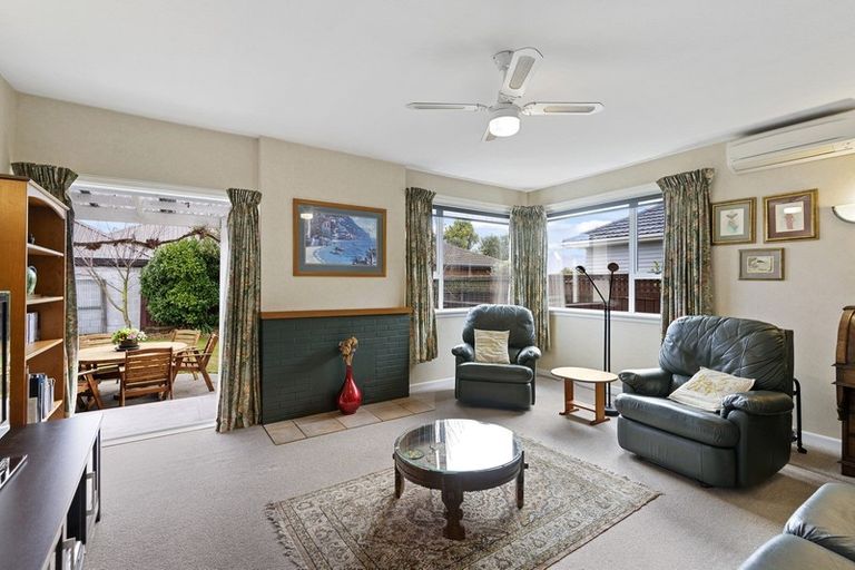 Photo of property in 1/51 Cutts Road, Russley, Christchurch, 8042
