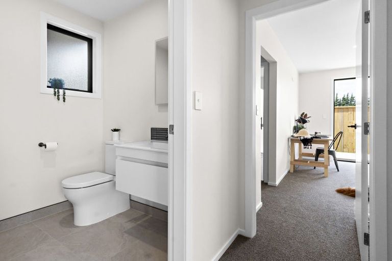 Photo of property in 6 Kakariki Crescent, Carterton, 5713