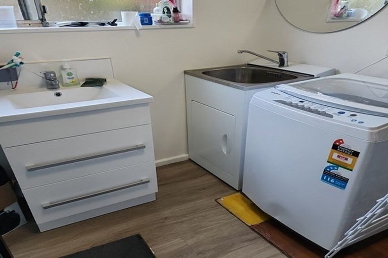 Photo of property in 1/158 Kings Crescent, Hutt Central, Lower Hutt, 5010