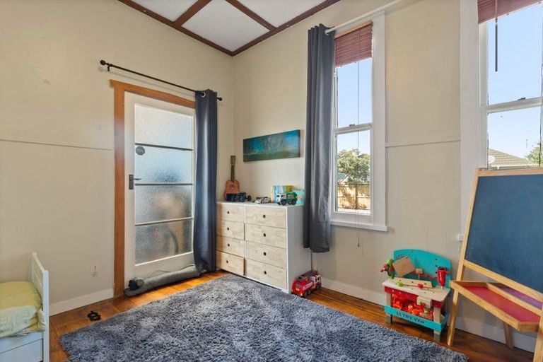 Photo of property in 1 Wairau Avenue, Avondale, Auckland, 1026