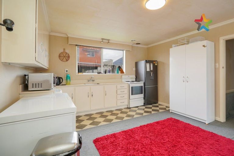 Photo of property in 71 Lowe Street, Avenal, Invercargill, 9810