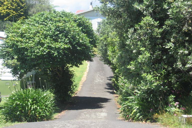 Photo of property in 50 Lee Street, Te Puke, 3119