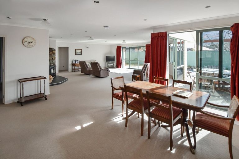 Photo of property in 28 Lakeland Avenue, Twizel, 7901