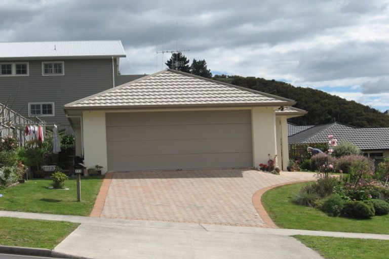 Photo of property in 111 Osprey Drive, Welcome Bay, Tauranga, 3112