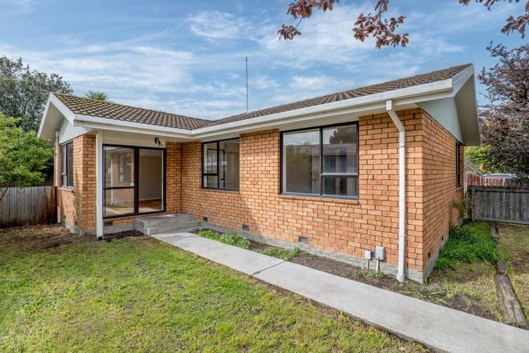Photo of property in 1/8 Raymond Road, Bromley, Christchurch, 8062