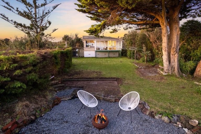 Photo of property in 17 East Way, Durie Hill, Whanganui, 4500