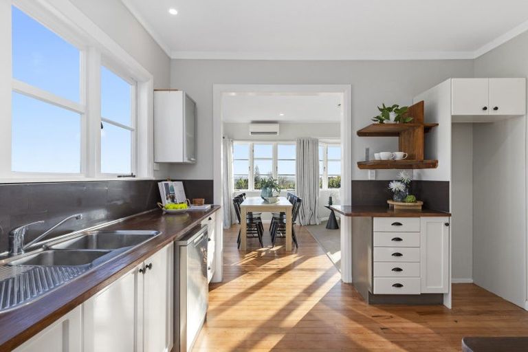 Photo of property in 51 Burrow Road, Pukekohe, 2120