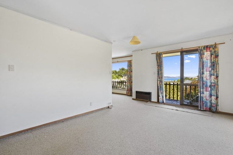 Photo of property in 50 Viewmont Drive, Harbour View, Lower Hutt, 5010