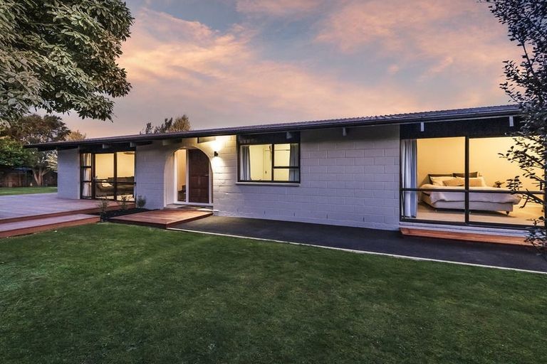 Photo of property in 12 Westfield Avenue, Templeton, Christchurch, 8042