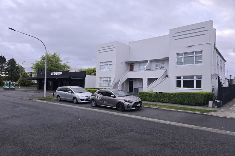 Photo of property in 2d Grey Street, Glenholme, Rotorua, 3010