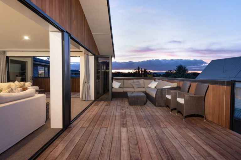 Photo of property in 82 Maungawhare Place, Otumoetai, Tauranga, 3110