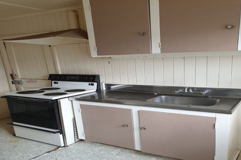 Photo of property in 72 Alexandra Street, Marton, 4710