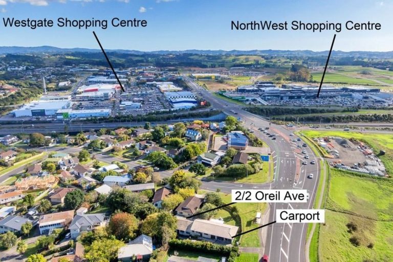 Photo of property in 2/2 Oreil Avenue, West Harbour, Auckland, 0618