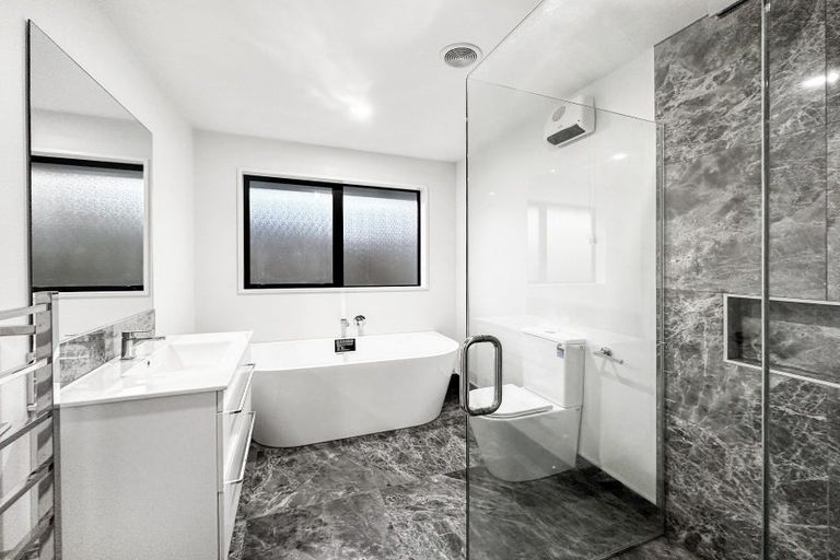 Photo of property in 27 Crossley Avenue, Woodend, 7610