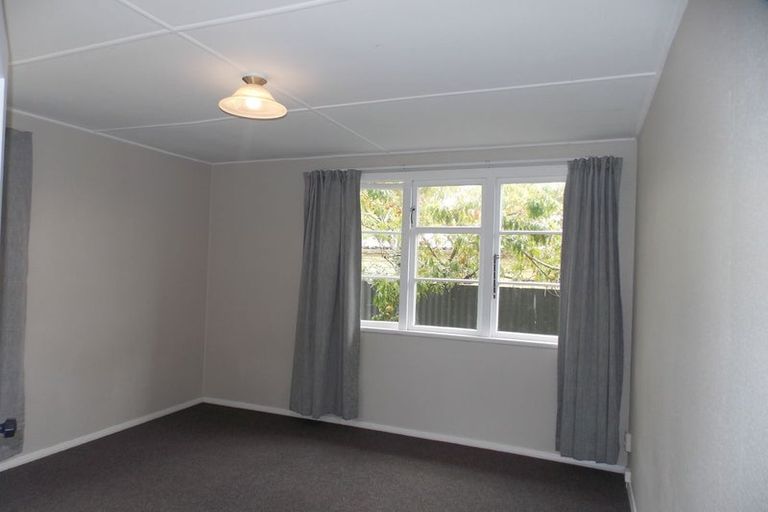 Photo of property in 3 Ngaire Street, Longburn, Palmerston North, 4412