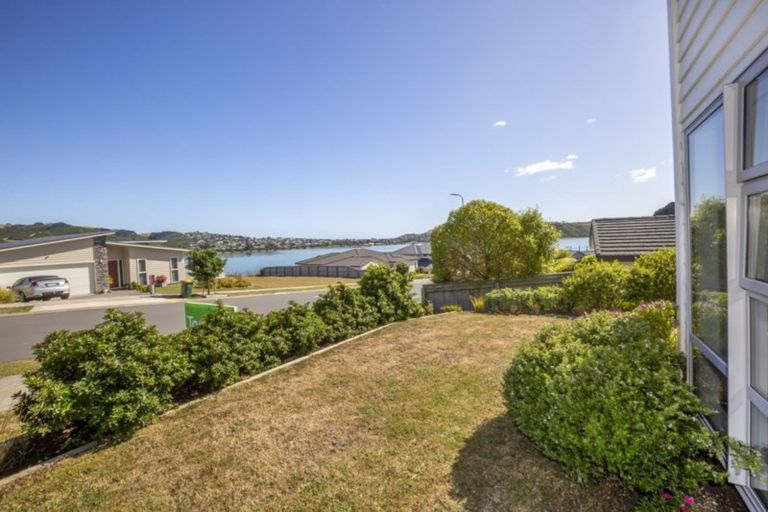 Photo of property in 17 John Burke Drive, Aotea, Porirua, 5024