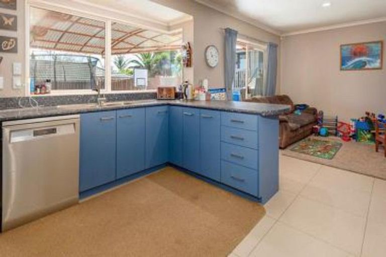 Photo of property in 9 Isabella Drive, Pukekohe, 2120